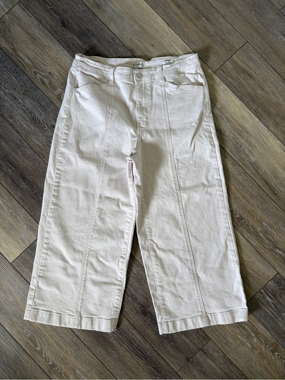 Wonderly Wide Leg Cropped Jeans